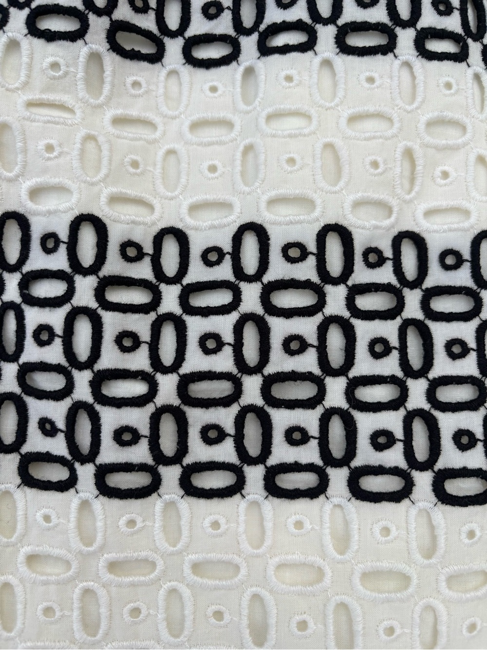 Antonio Melani Embroidered Eyelet Black and White Geometric 2-Piece Set Size 12 - Picture 2 of 7